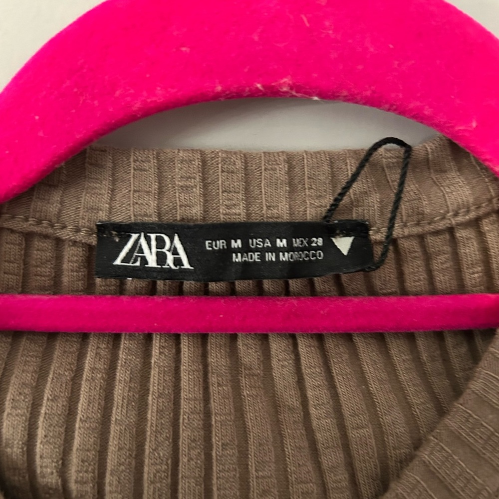 π Zara Taupe Ribbed Dress - Picture 2 of 5